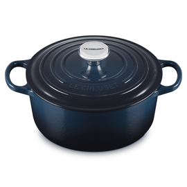 Le Creuset - Round Enameled Cast Iron Braising Pan - Night - 28 cm Le Creuset - Braadpan Rond in Geëmailleerd Gietijzer - Nuit - 28 cm Braadpan Le Creuset