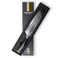 Couteau Santoku Shinrai Knives - 18 cm, en résine époxy onyx à motif damassé